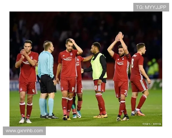 列日进攻套路再升级状态分析,战术创新助力球队重返巅峰表现稳健。 列日进攻套路再升级状态分析,战术创新助力球队重返巅峰表现稳健。