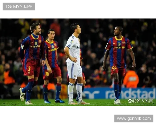 巴萨控不住比赛了,表面传控如常,实则结构早已失衡 巴萨控不住比赛了,表面传控如常,实则结构早已失衡